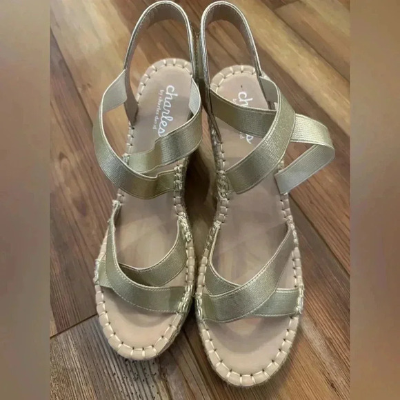 Charles David Gold and Cream Wedge Sandals - Picture 10 of 10